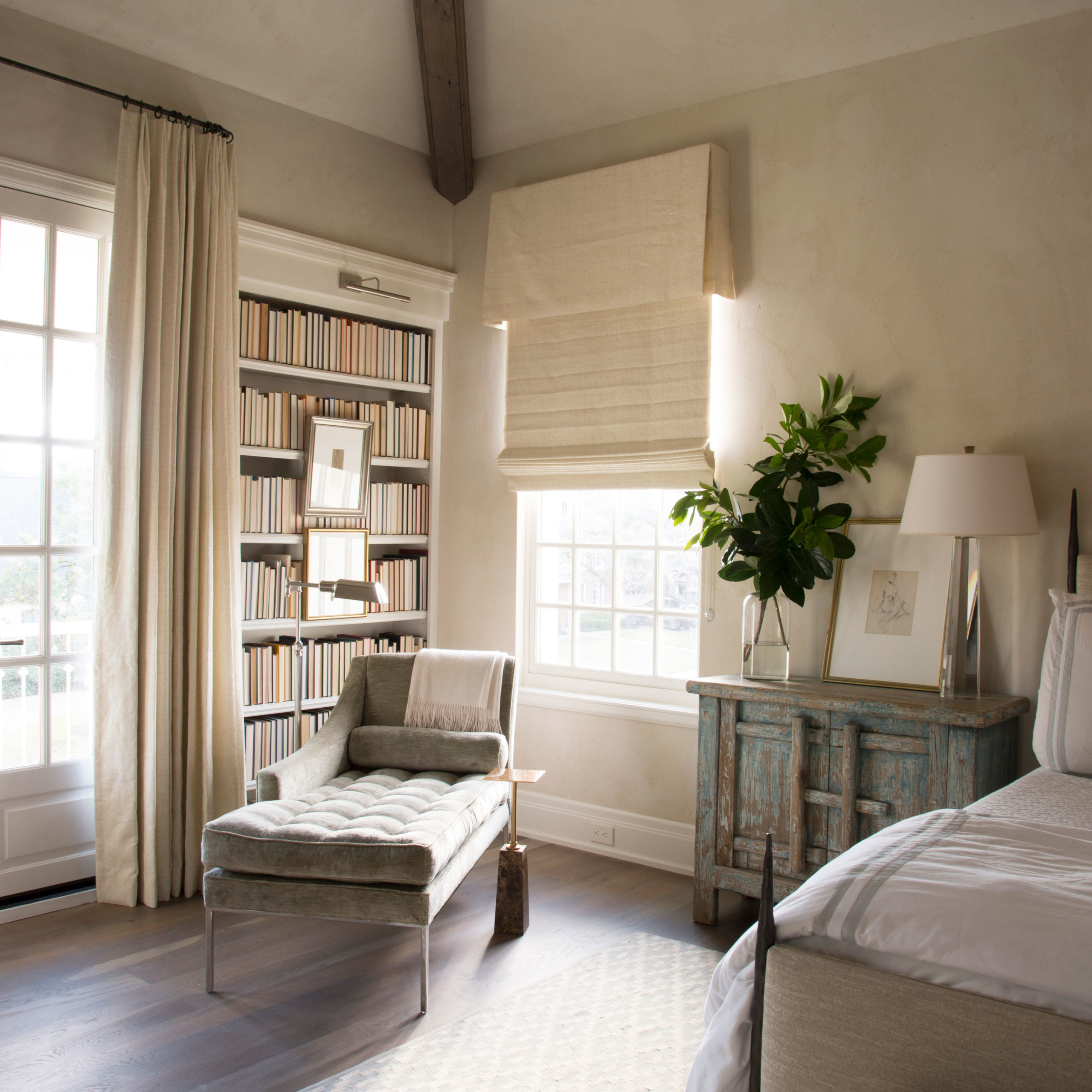 Twosdays – 1 room 2 price points – Soothing Bedroom