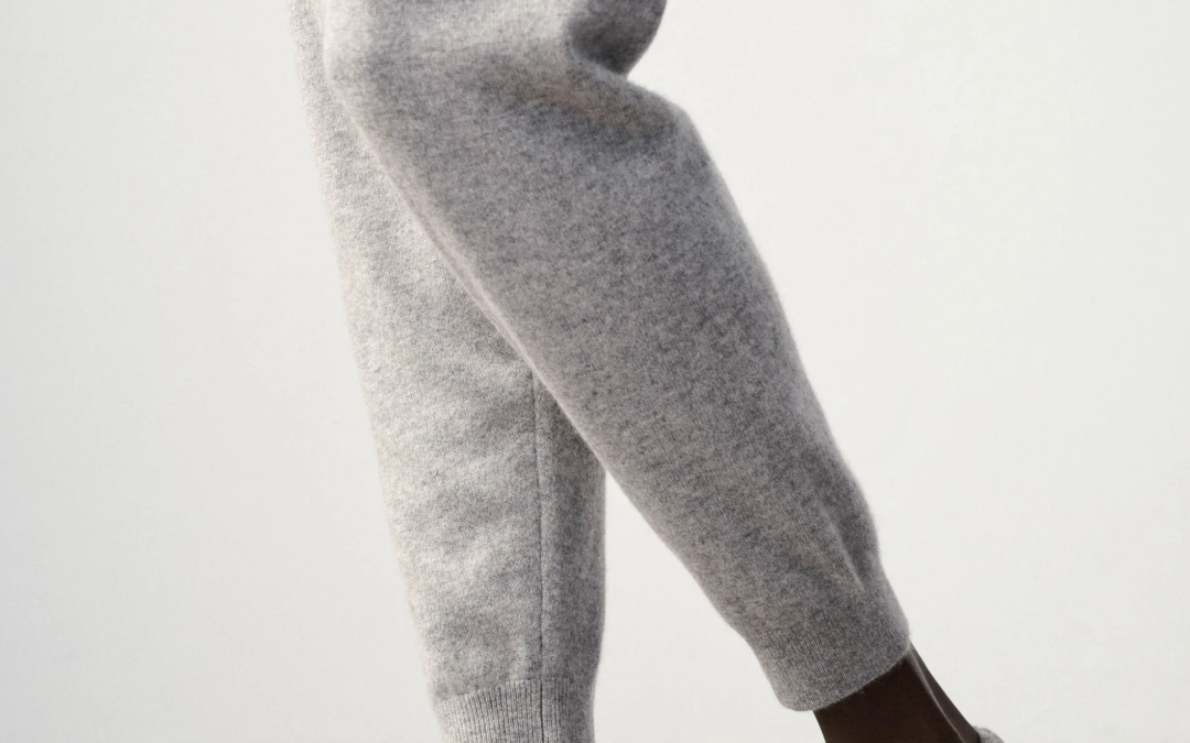 White + Warren – Cashmere Ballet Slippers