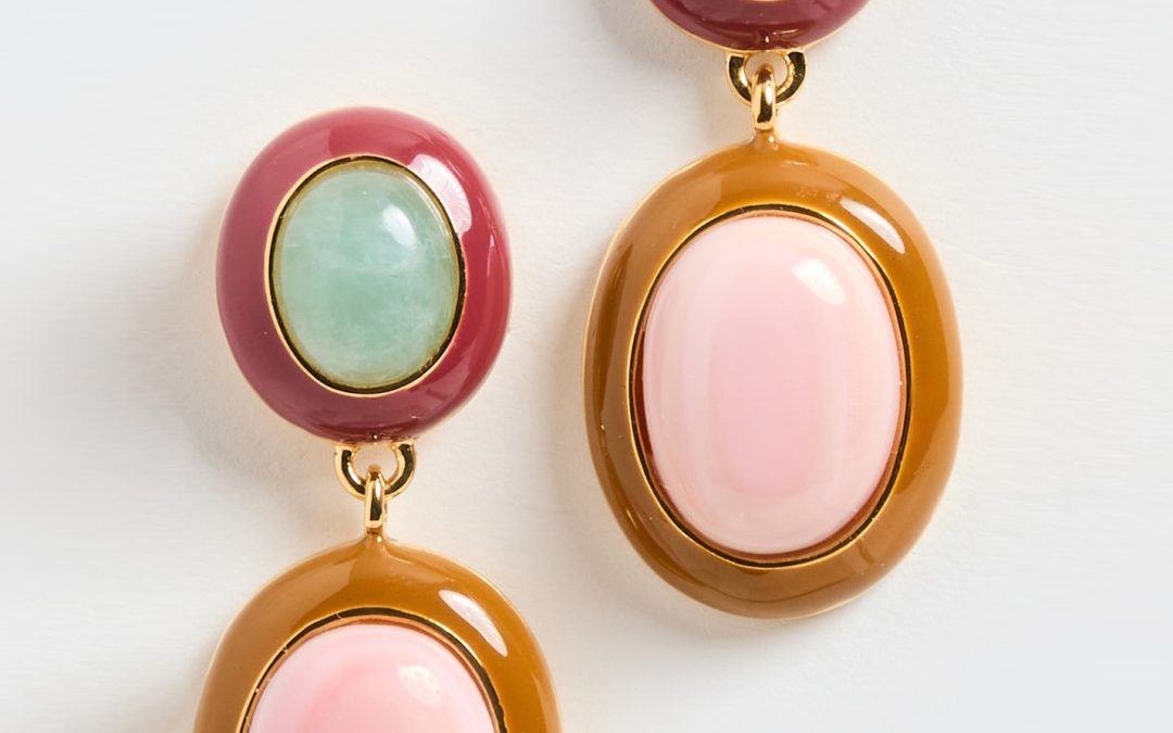Lizzie Fortunato – Papaya Earrings in Pink Conch